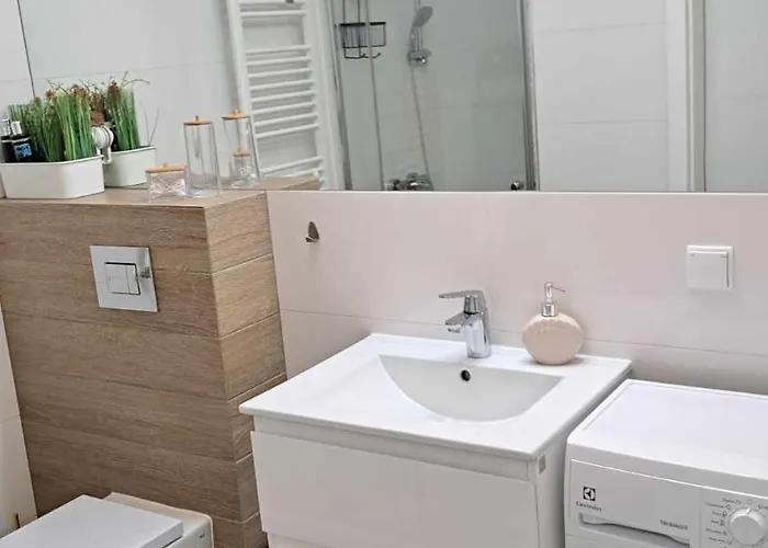 310 * Колобжег