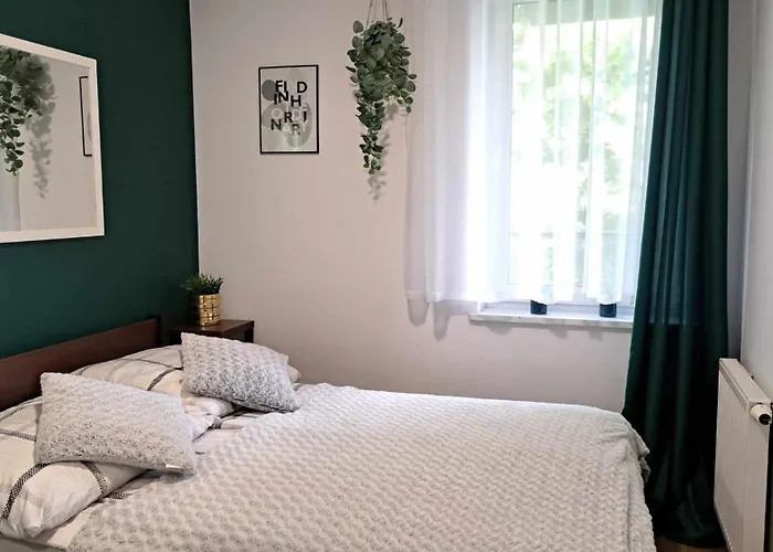 310 Апартаменты *